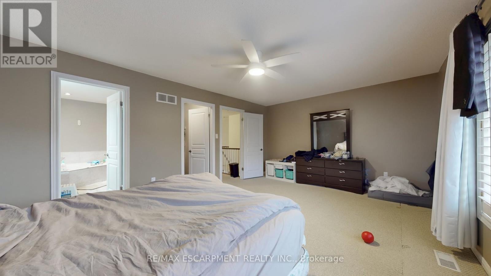 Upper - 219 Kitty Murray Lane, Hamilton, ON - Indoor Photo Showing Bedroom