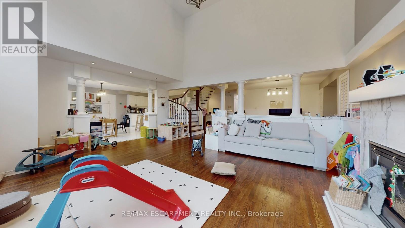 Upper - 219 Kitty Murray Lane, Hamilton, ON - Indoor