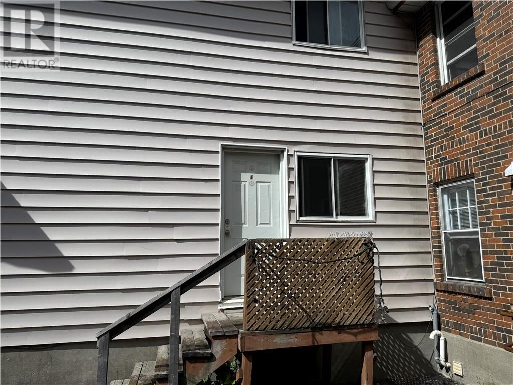 389 Lloyd Street Unit# 1, Sudbury, ON - Outdoor