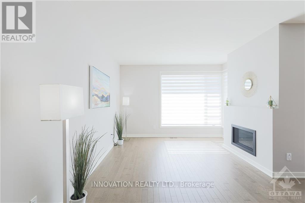 902 Chipping Circle, Ottawa, ON - Indoor Photo Showing Other Room