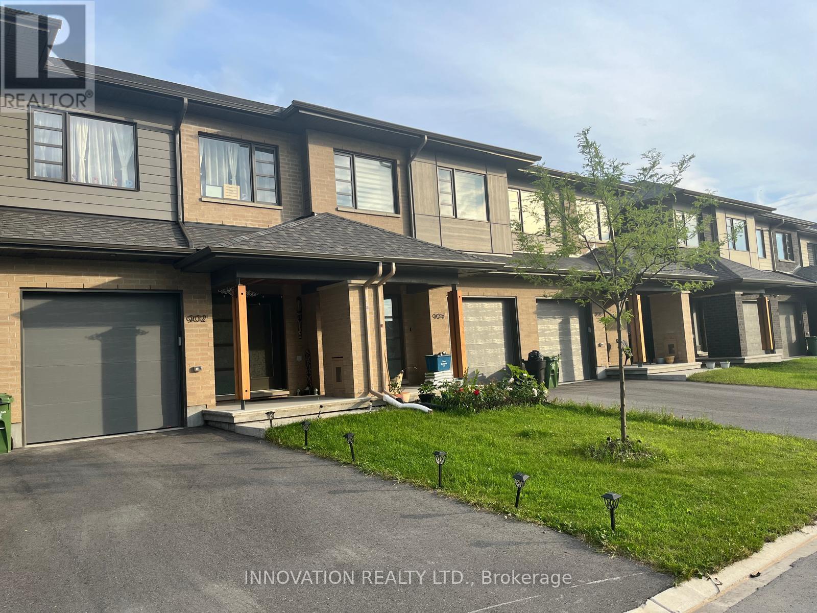 902 Chipping Circle, Ottawa, ON - Outdoor