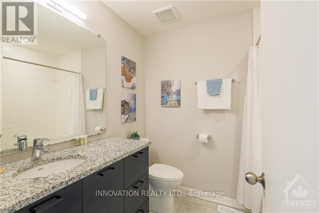 902 Chipping Circle, Ottawa, ON - Indoor Photo Showing Bathroom