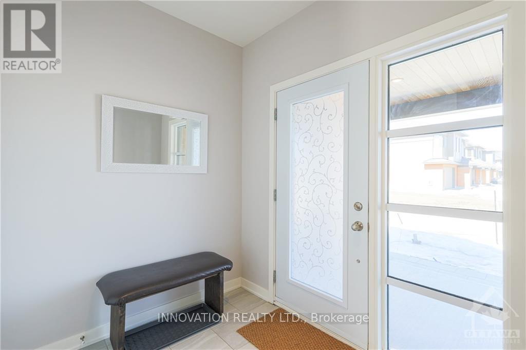 902 Chipping Circle, Ottawa, ON - Indoor Photo Showing Other Room