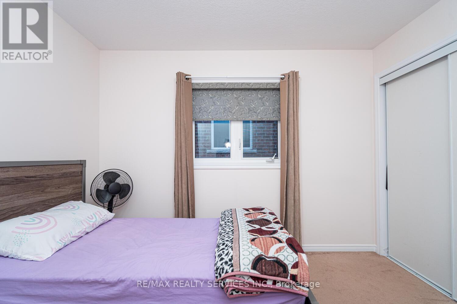 11 Hoover Road, Brampton, ON - Indoor Photo Showing Bedroom