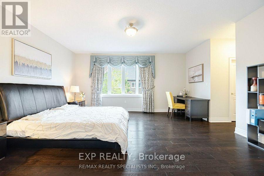 Main - 448 Dougall Avenue, Caledon, ON - Indoor Photo Showing Bedroom