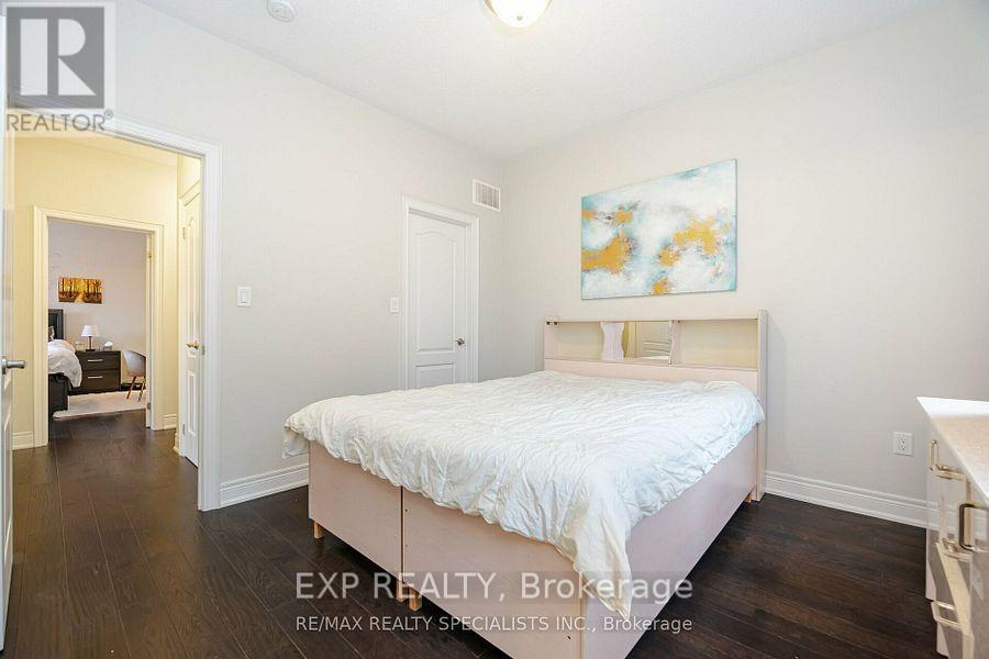 Main - 448 Dougall Avenue, Caledon, ON - Indoor Photo Showing Bedroom