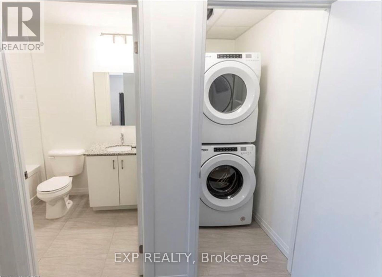 606 - 108 Garment Street, Kitchener, ON - Indoor Photo Showing Laundry Room