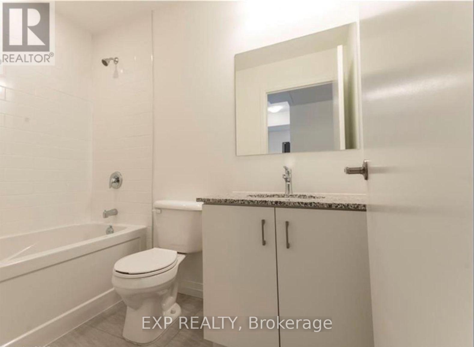 606 - 108 Garment Street, Kitchener, ON - Indoor Photo Showing Bathroom