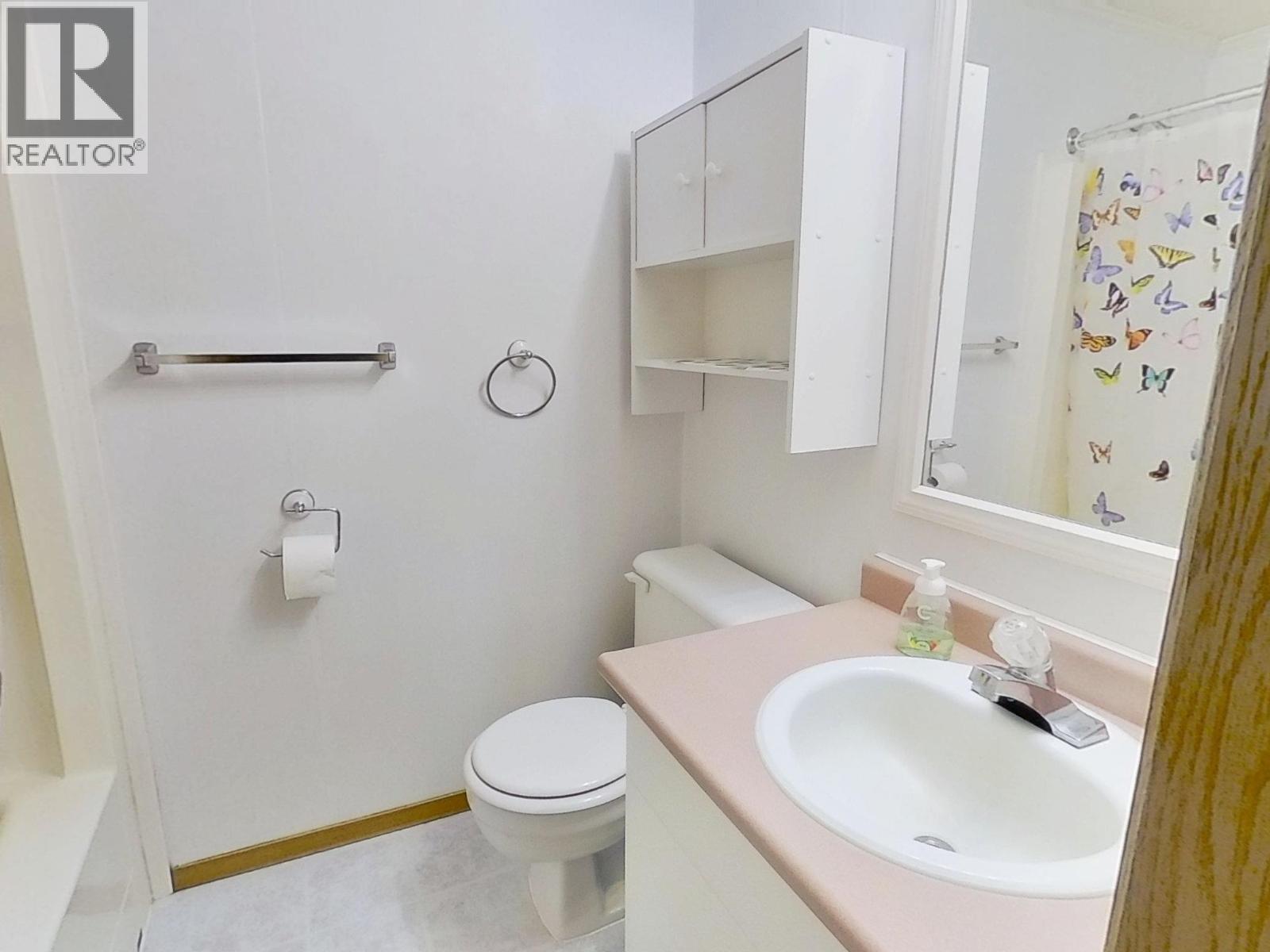 7 2121 Balsam Avenue, Quesnel, BC - Indoor Photo Showing Bathroom