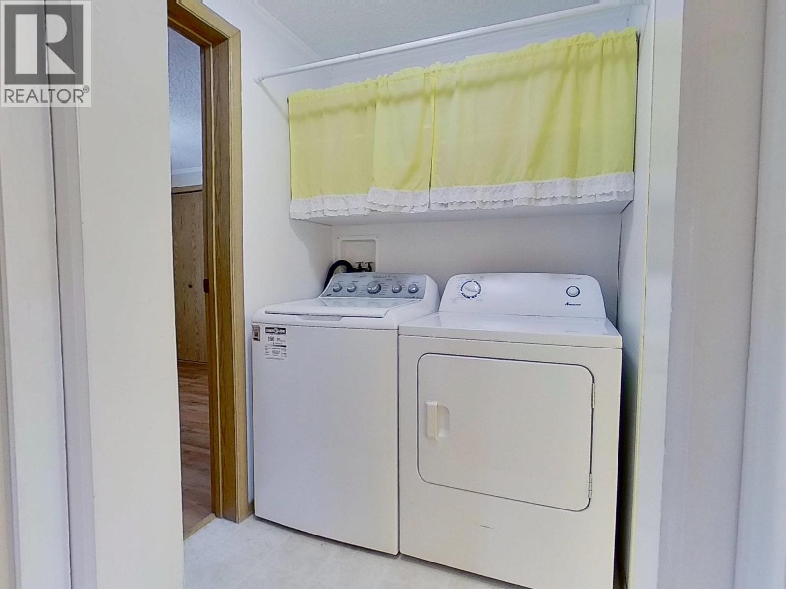 7 2121 Balsam Avenue, Quesnel, BC - Indoor Photo Showing Laundry Room