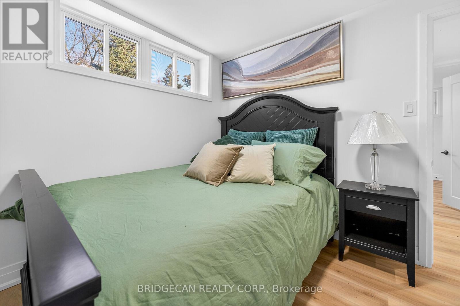 40 Westaway Place, Hamilton, ON - Indoor Photo Showing Bedroom