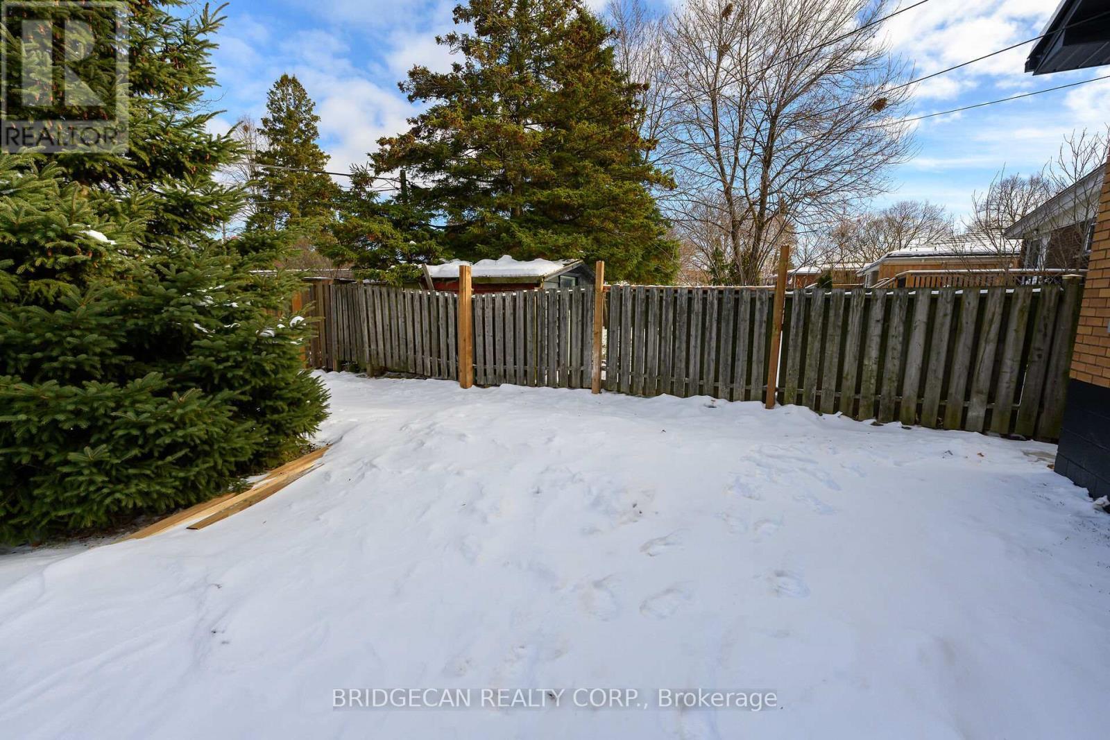 40 Westaway Place, Hamilton, ON - Outdoor