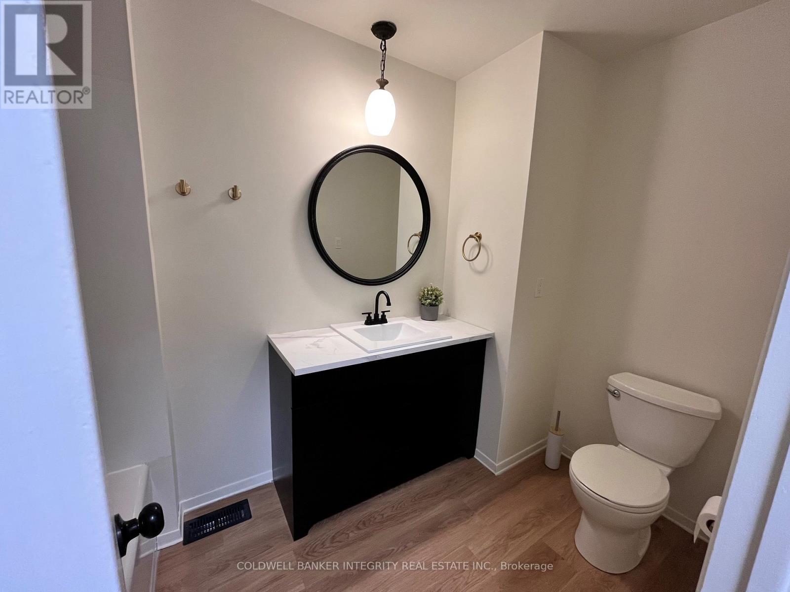 3 - 108 Scott Street, St. Catharines, ON - Indoor Photo Showing Bathroom