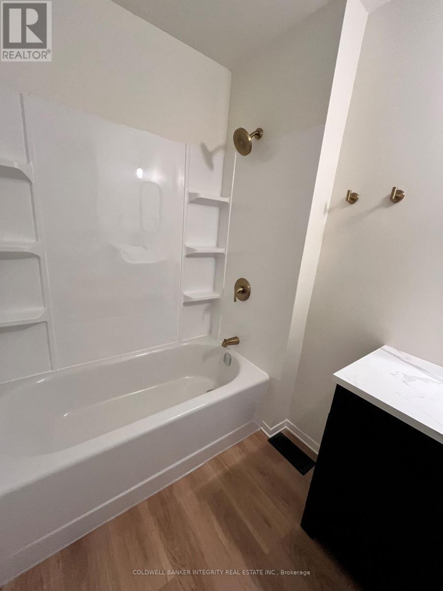 3 - 108 Scott Street, St. Catharines, ON - Indoor Photo Showing Bathroom