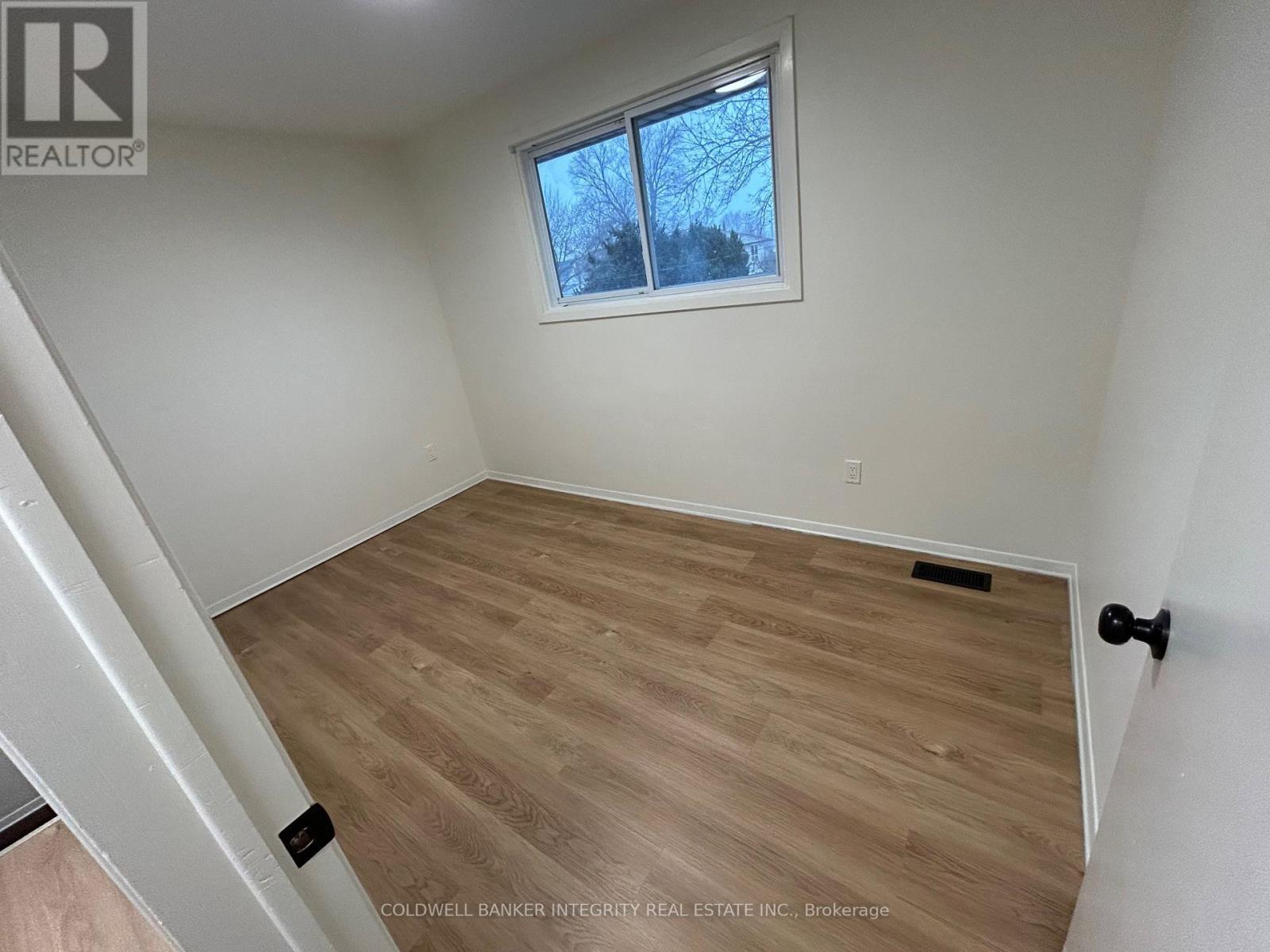 3 - 108 Scott Street, St. Catharines, ON - Indoor Photo Showing Other Room