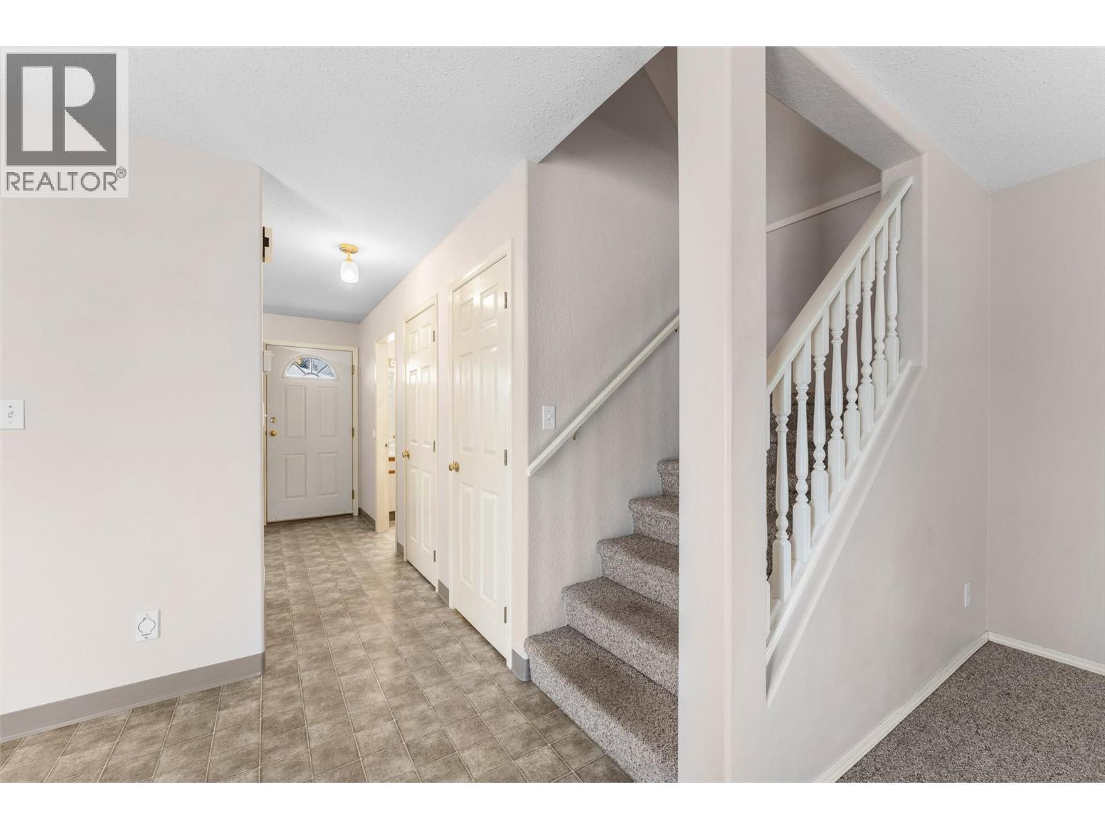 600 10 Street Sw Unit# 5, Salmon Arm, BC - Indoor Photo Showing Other Room