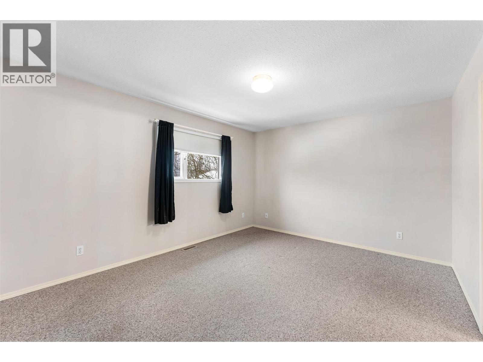 600 10 Street Sw Unit# 5, Salmon Arm, BC - Indoor Photo Showing Other Room