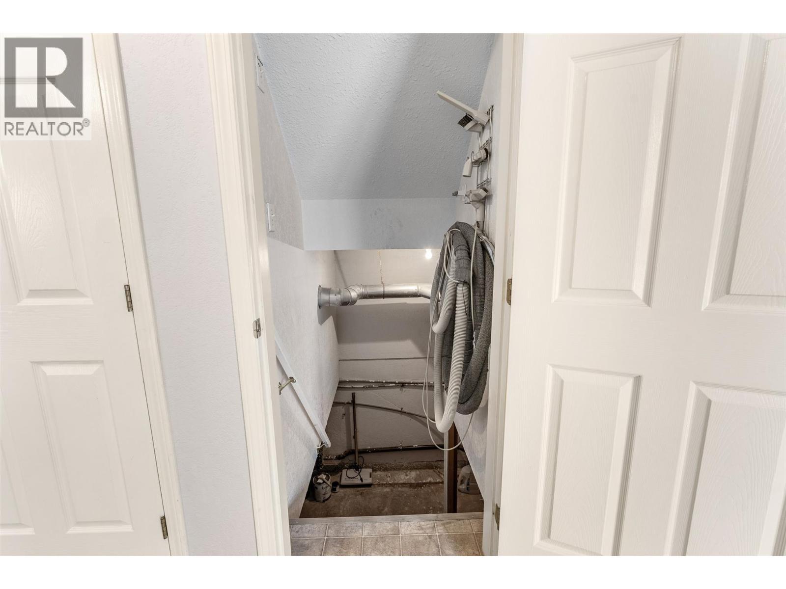 600 10 Street Sw Unit# 5, Salmon Arm, BC - Indoor