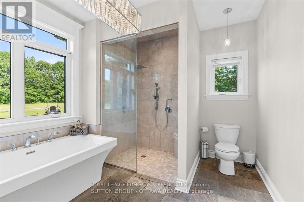 1448 Woito Station Road, Laurentian Valley, ON