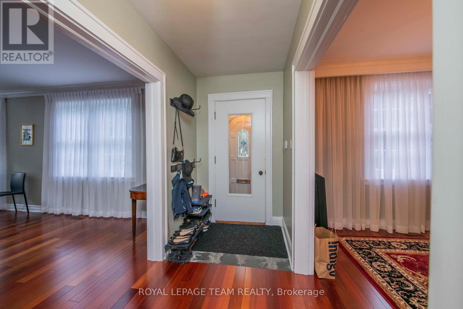 60 Goulburn Avenue, Ottawa, ON - Indoor Photo Showing Other Room