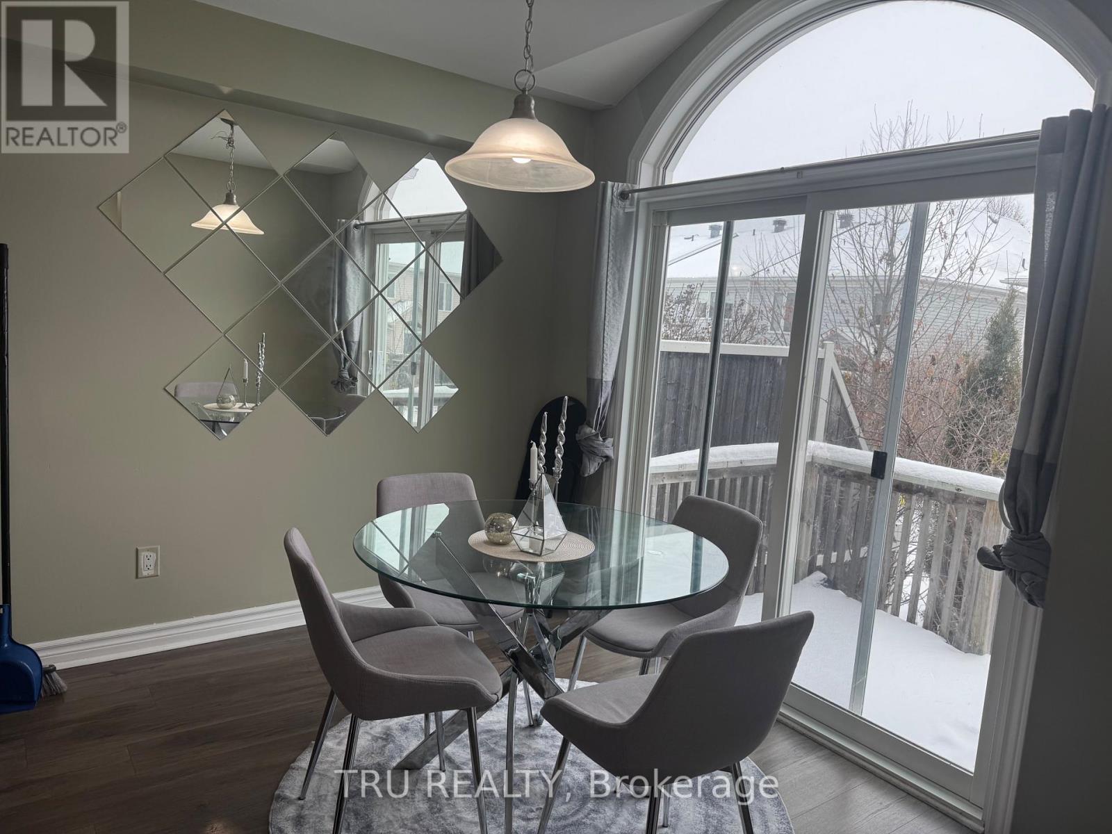247 Hunterbrook Street, Ottawa, ON - Indoor Photo Showing Dining Room