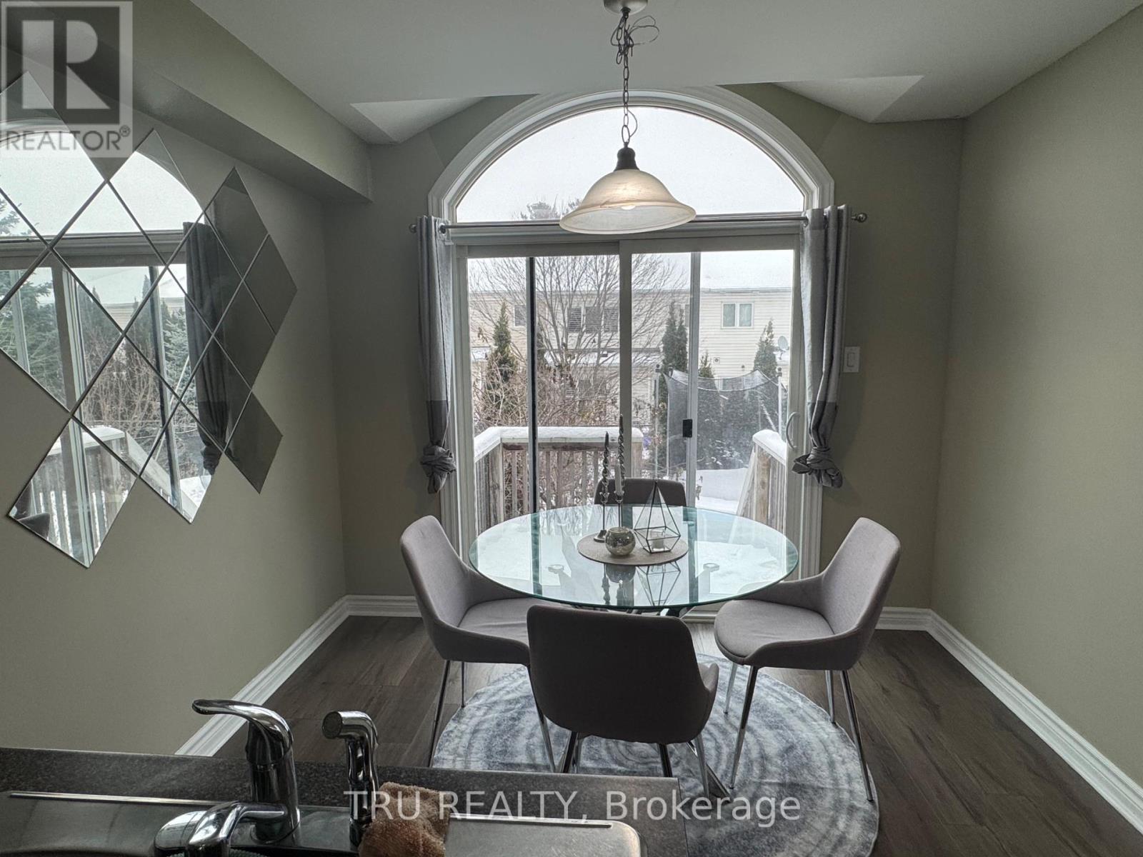 247 Hunterbrook Street, Ottawa, ON - Indoor Photo Showing Dining Room