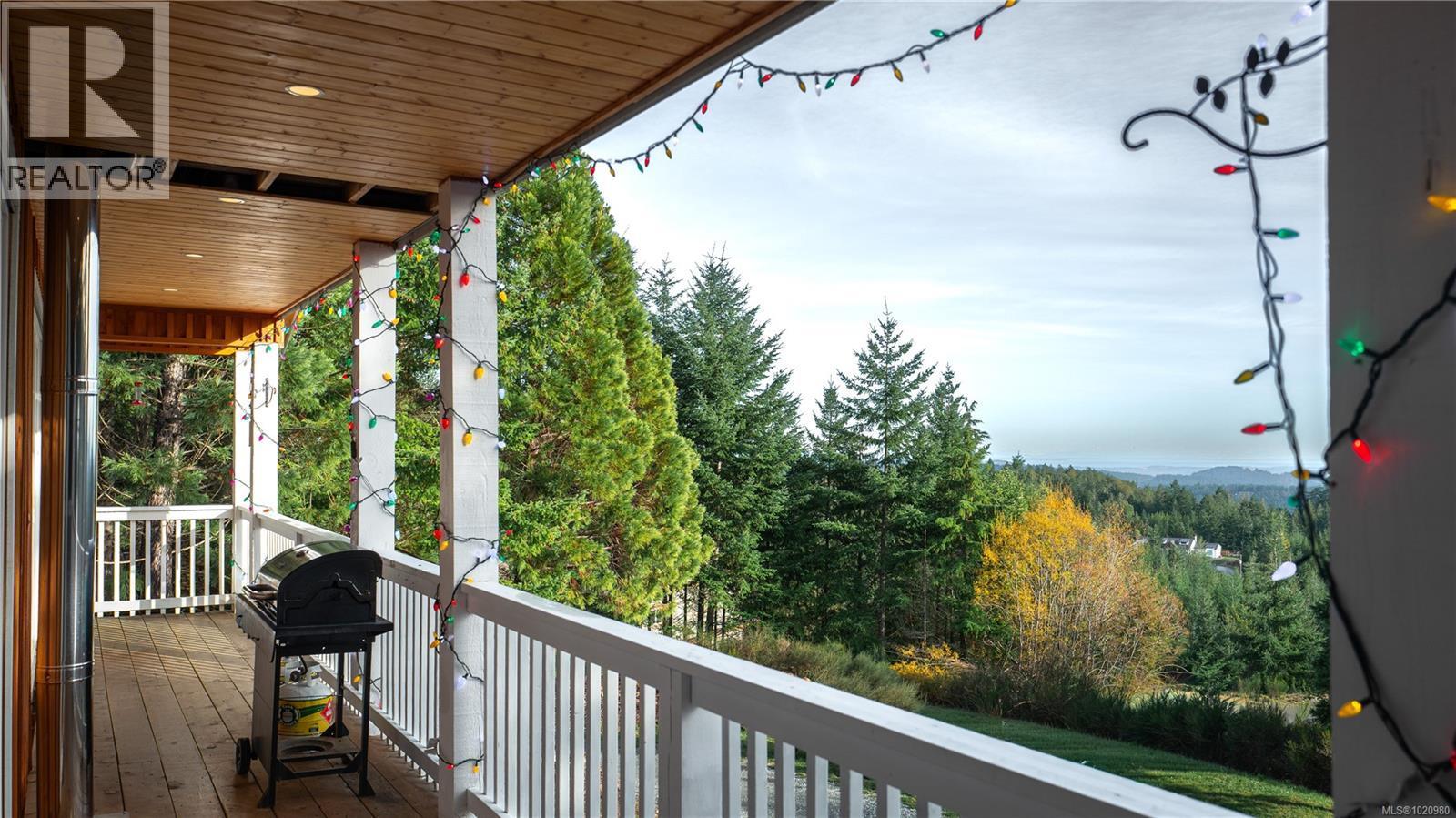 1550 Olympic Dr, Shawnigan Lake, BC - Outdoor With Exterior