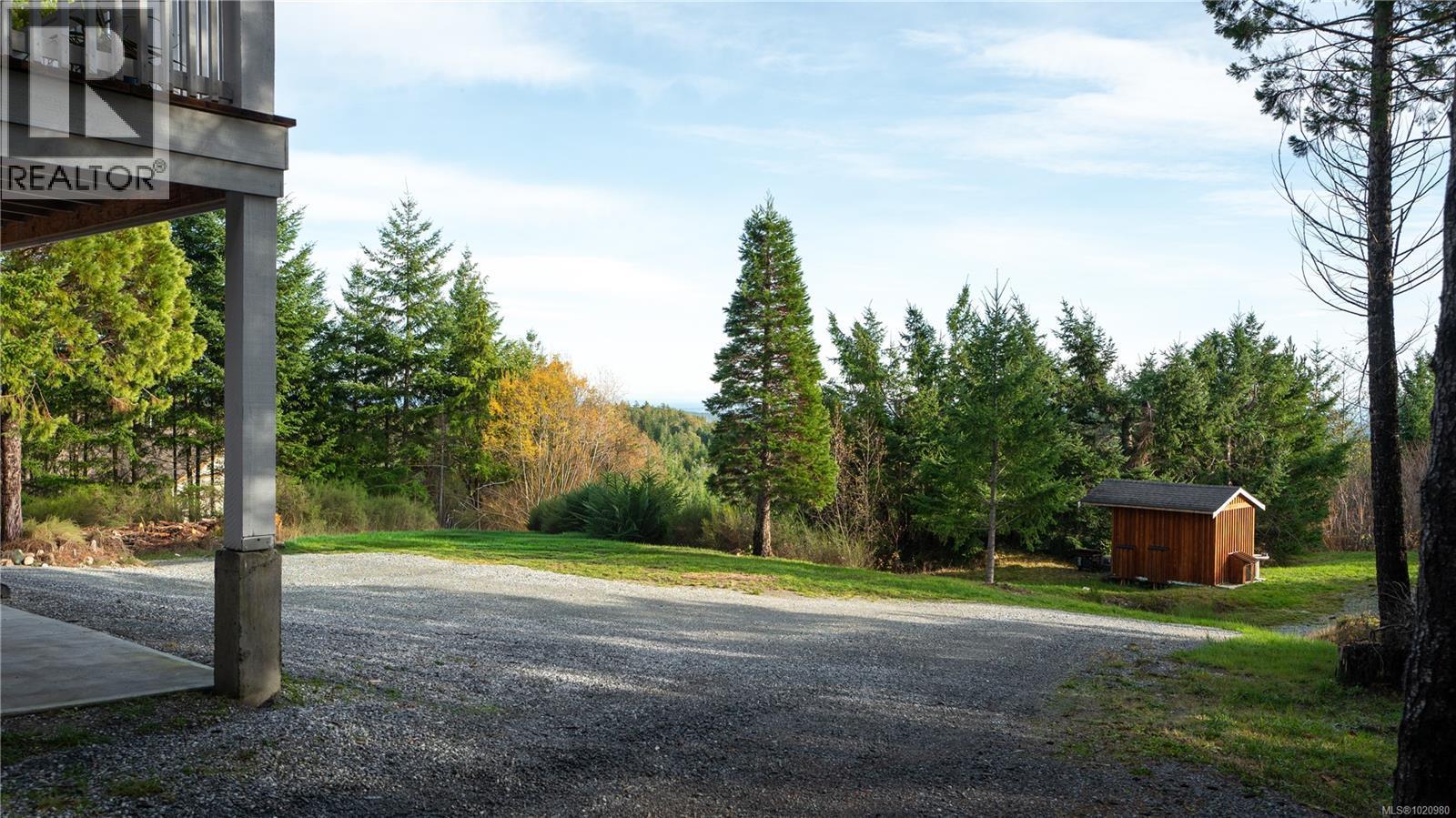 1550 Olympic Dr, Shawnigan Lake, BC - Outdoor