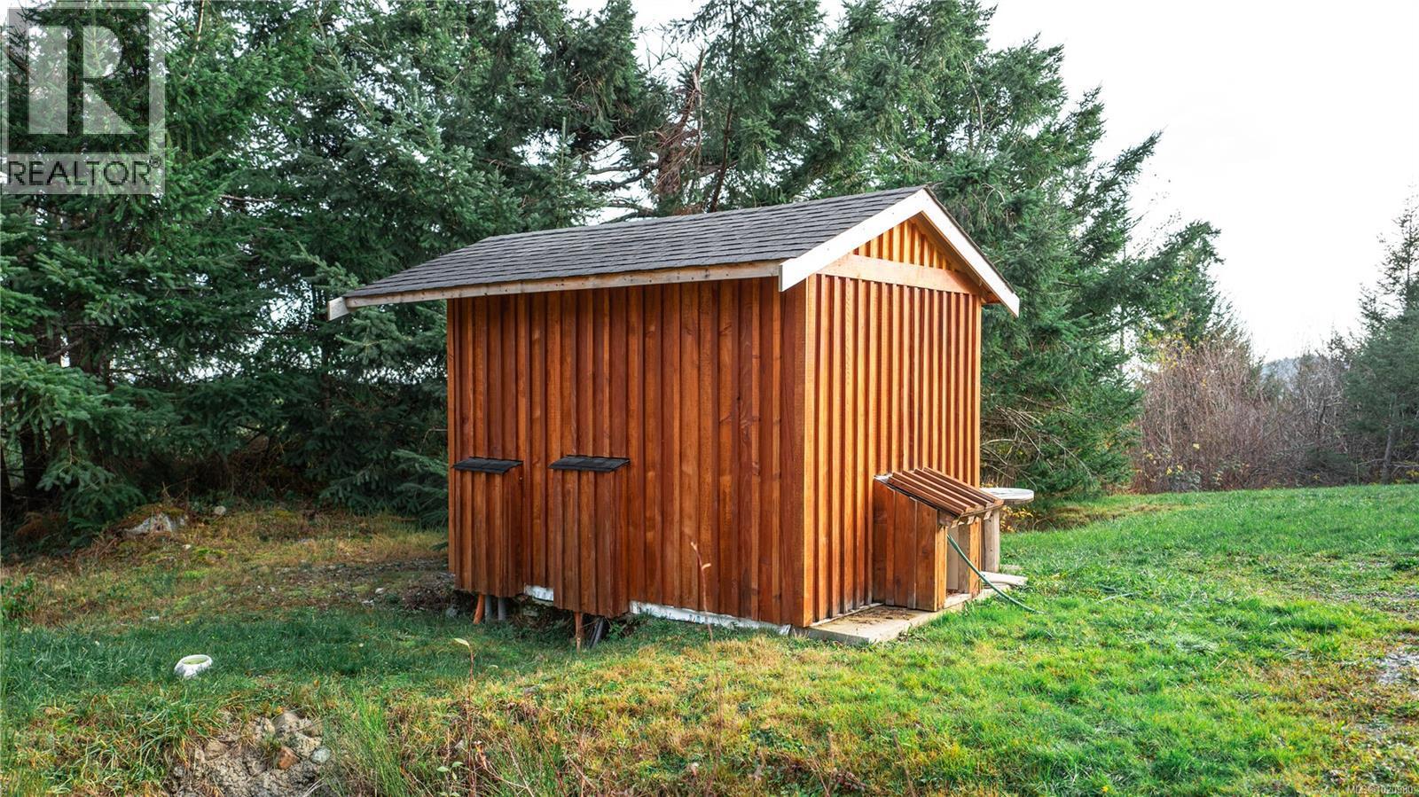 1550 Olympic Dr, Shawnigan Lake, BC - Outdoor