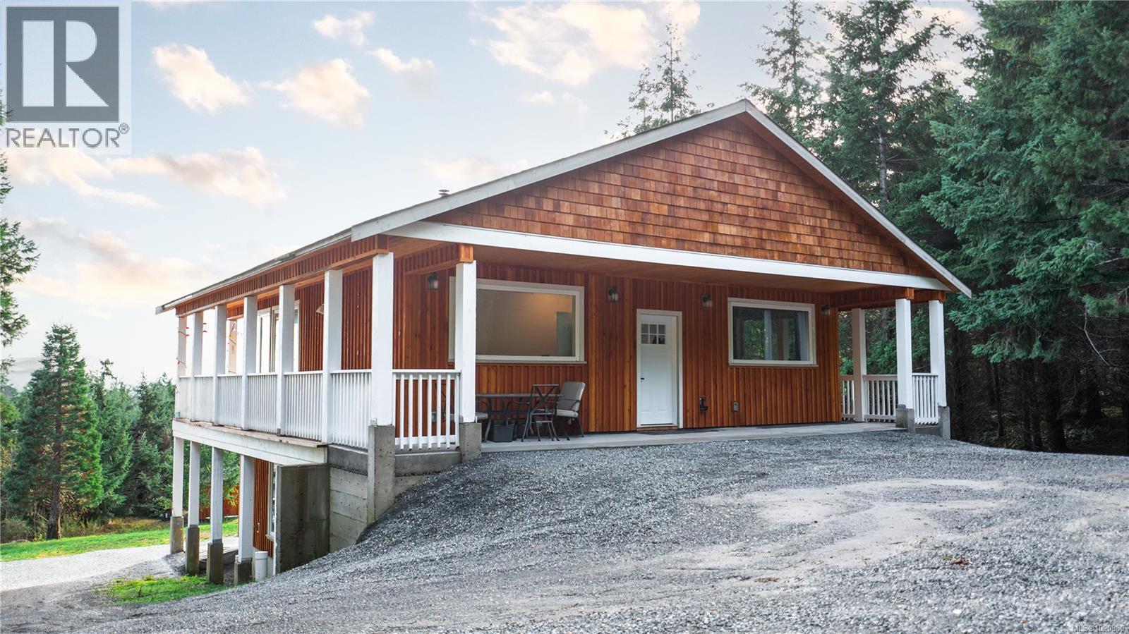1550 Olympic Dr, Shawnigan Lake, BC - Outdoor