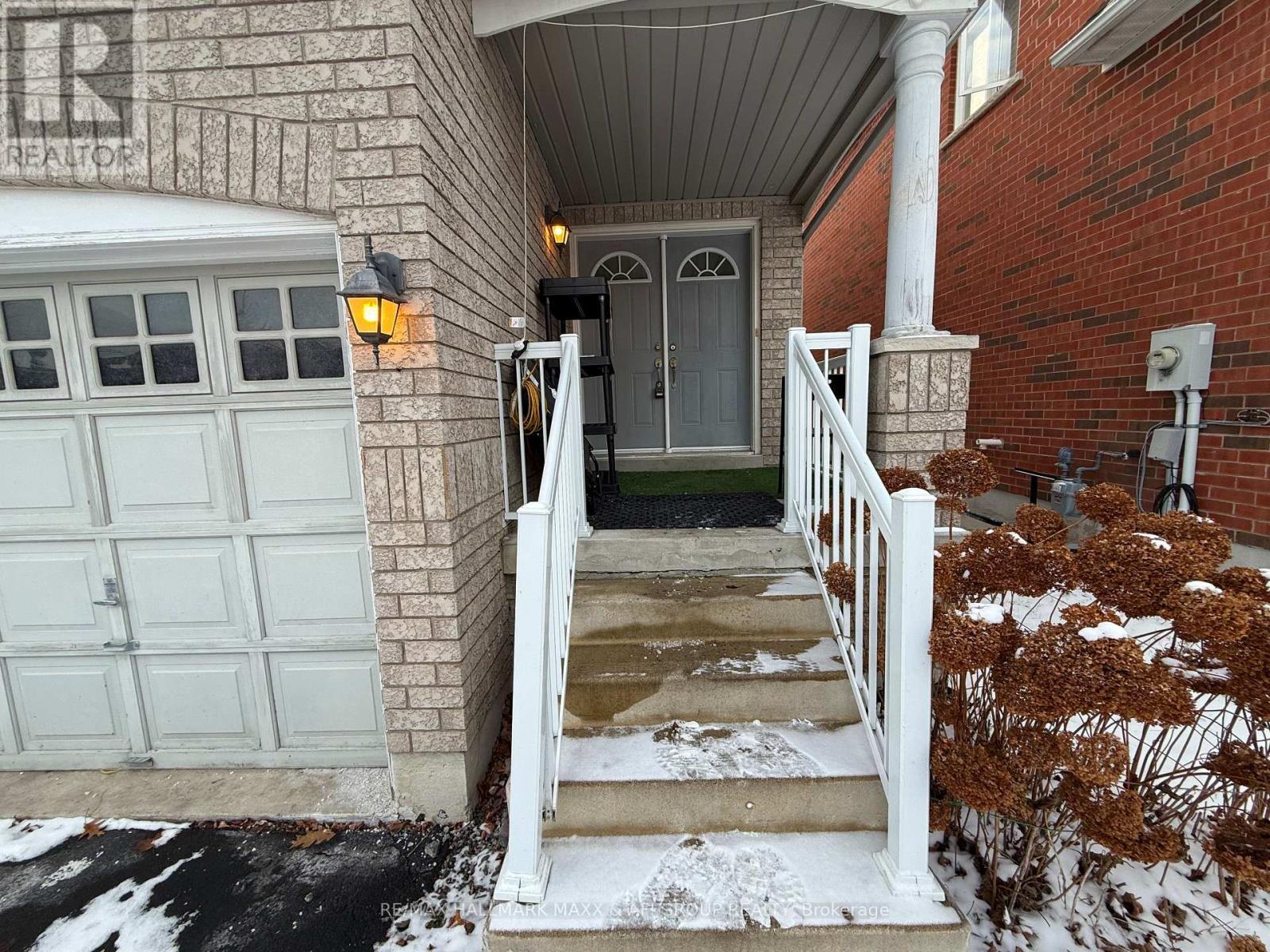 40 Chatterson Street, Whitby, ON - Outdoor With Exterior