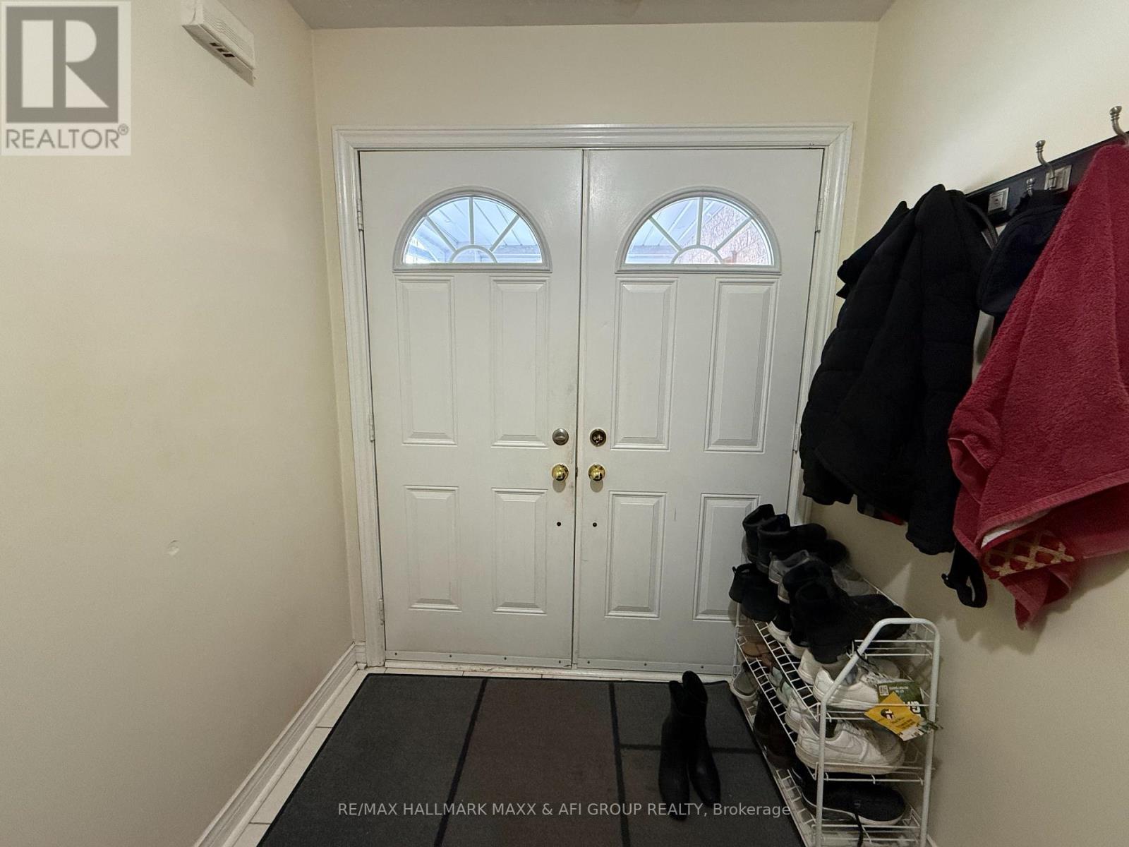 40 Chatterson Street, Whitby, ON - Indoor Photo Showing Other Room