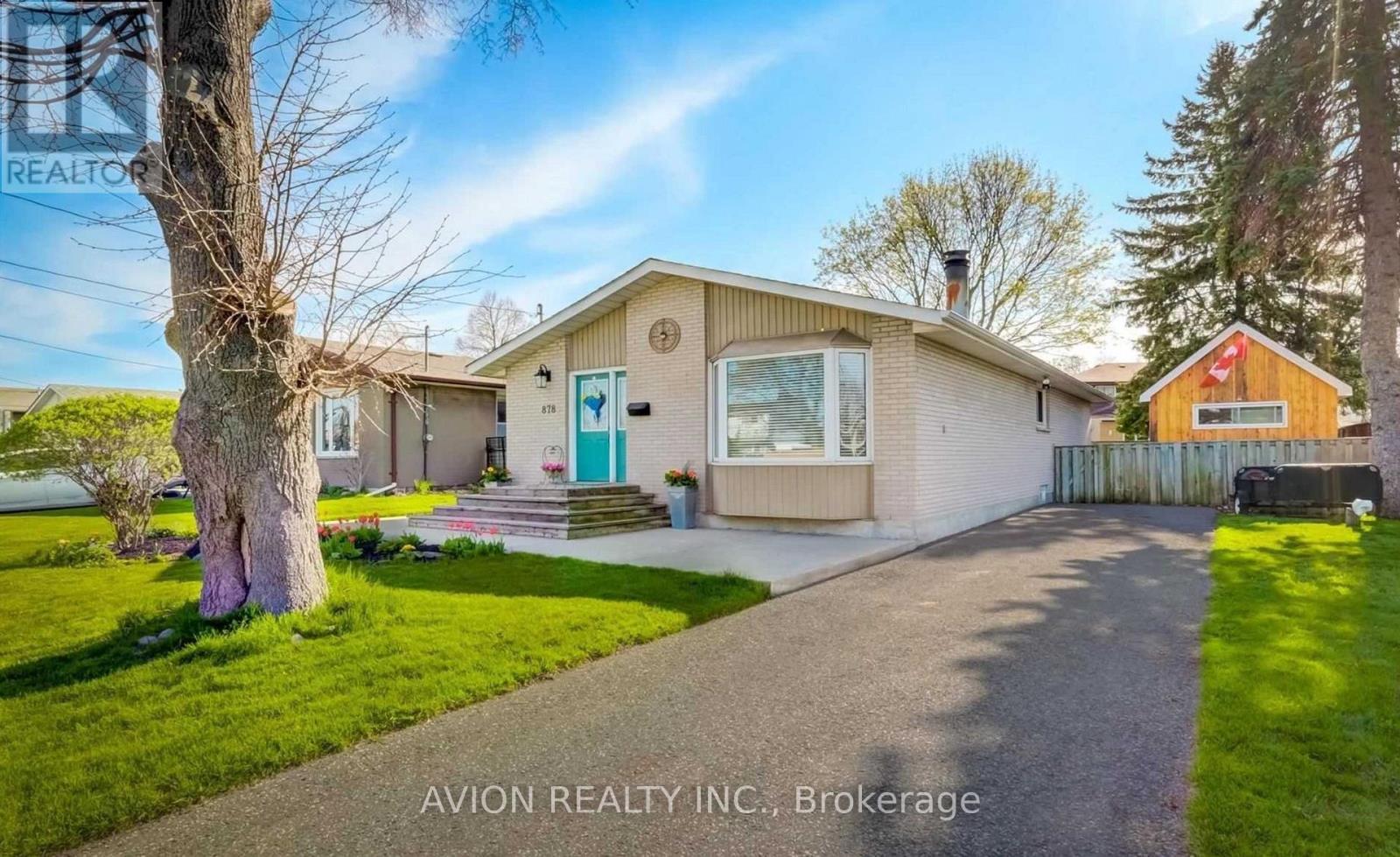 878 West Shore Boulevard, Pickering, ON - Outdoor