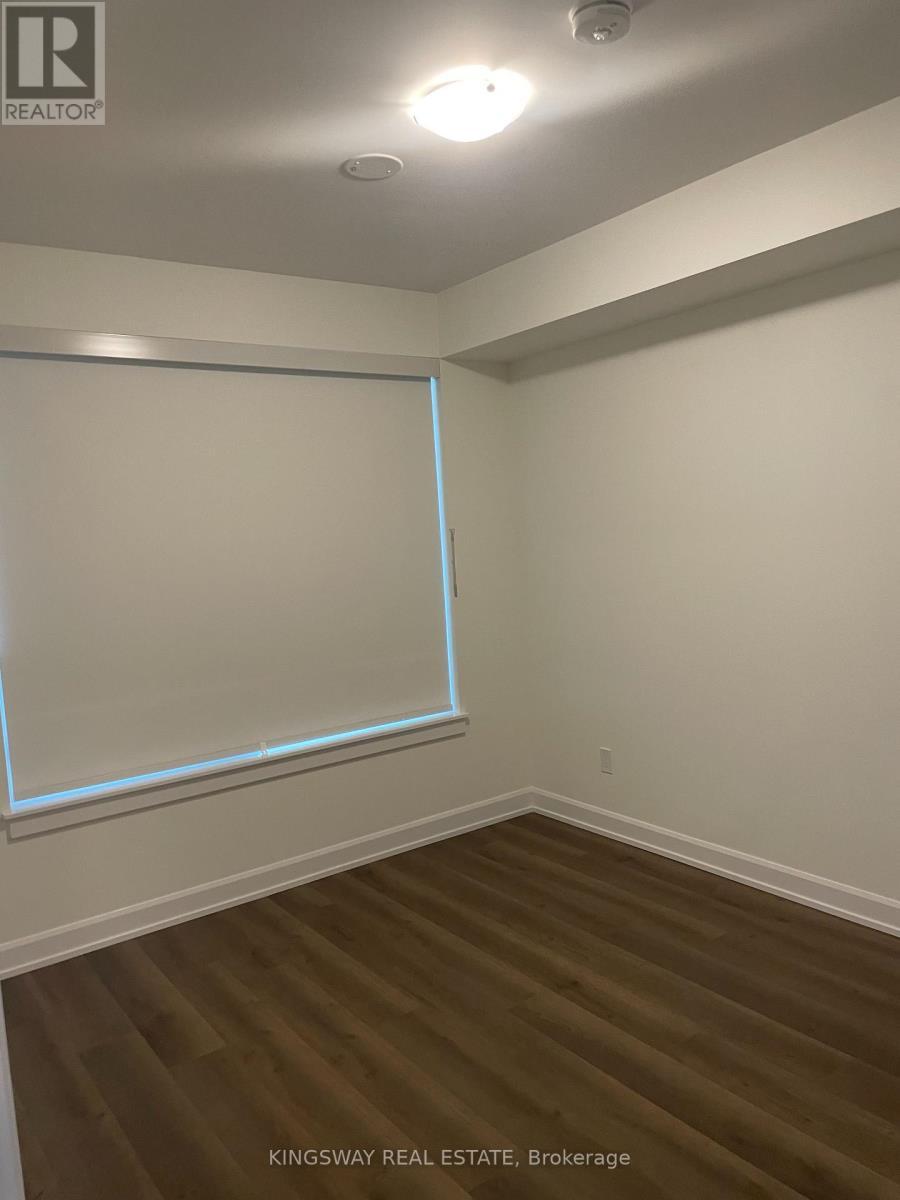 1002 - 3220 William Coltson Avenue, Oakville, ON - Indoor Photo Showing Other Room