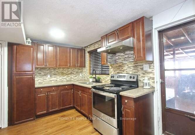 7-13 - 13 Lotherton Pathway, Toronto, ON - Indoor Photo Showing Kitchen