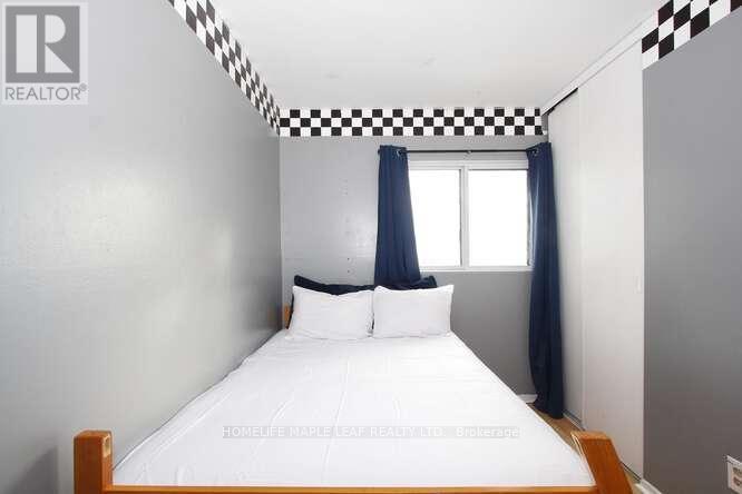 7-13 - 13 Lotherton Pathway, Toronto, ON - Indoor Photo Showing Bedroom