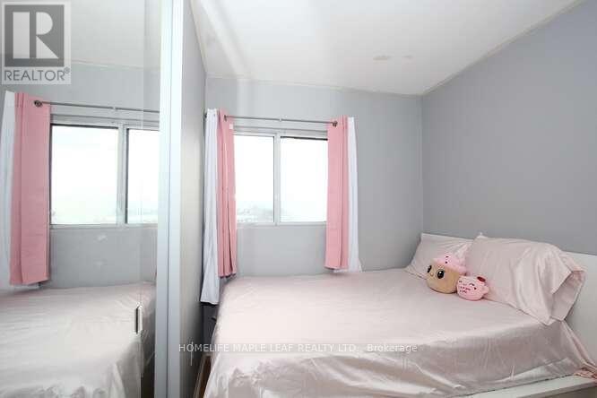 7-13 - 13 Lotherton Pathway, Toronto, ON - Indoor Photo Showing Bedroom