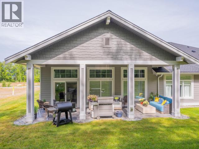4048 Saturna Ave, Powell River, BC - Outdoor With Deck Patio Veranda