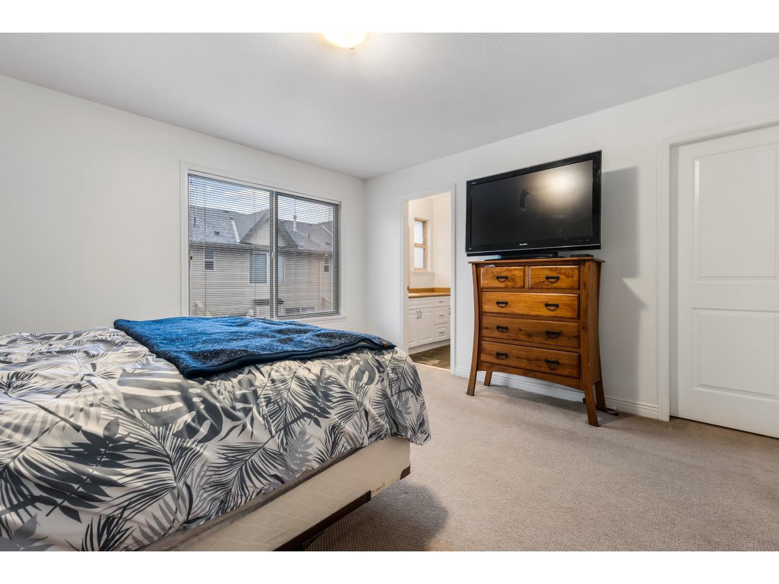 66 5556 Peach Road|Garrison Crossing, Chilliwack, BC - Indoor Photo Showing Bedroom