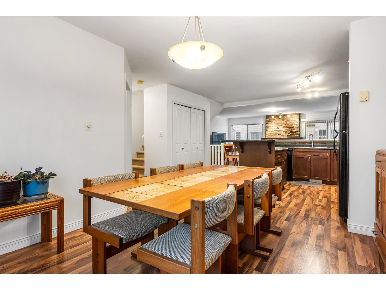66 5556 Peach Road|Garrison Crossing, Chilliwack, BC - Indoor Photo Showing Dining Room