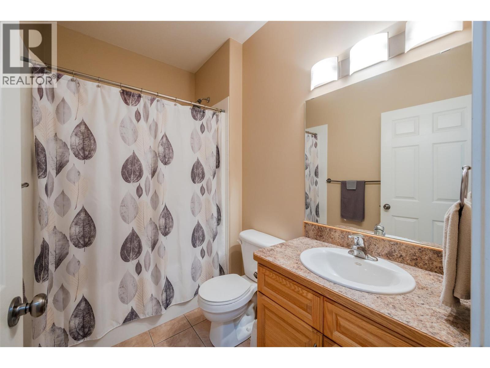 144 Power Street Unit# 103, Penticton, BC - Indoor Photo Showing Bathroom