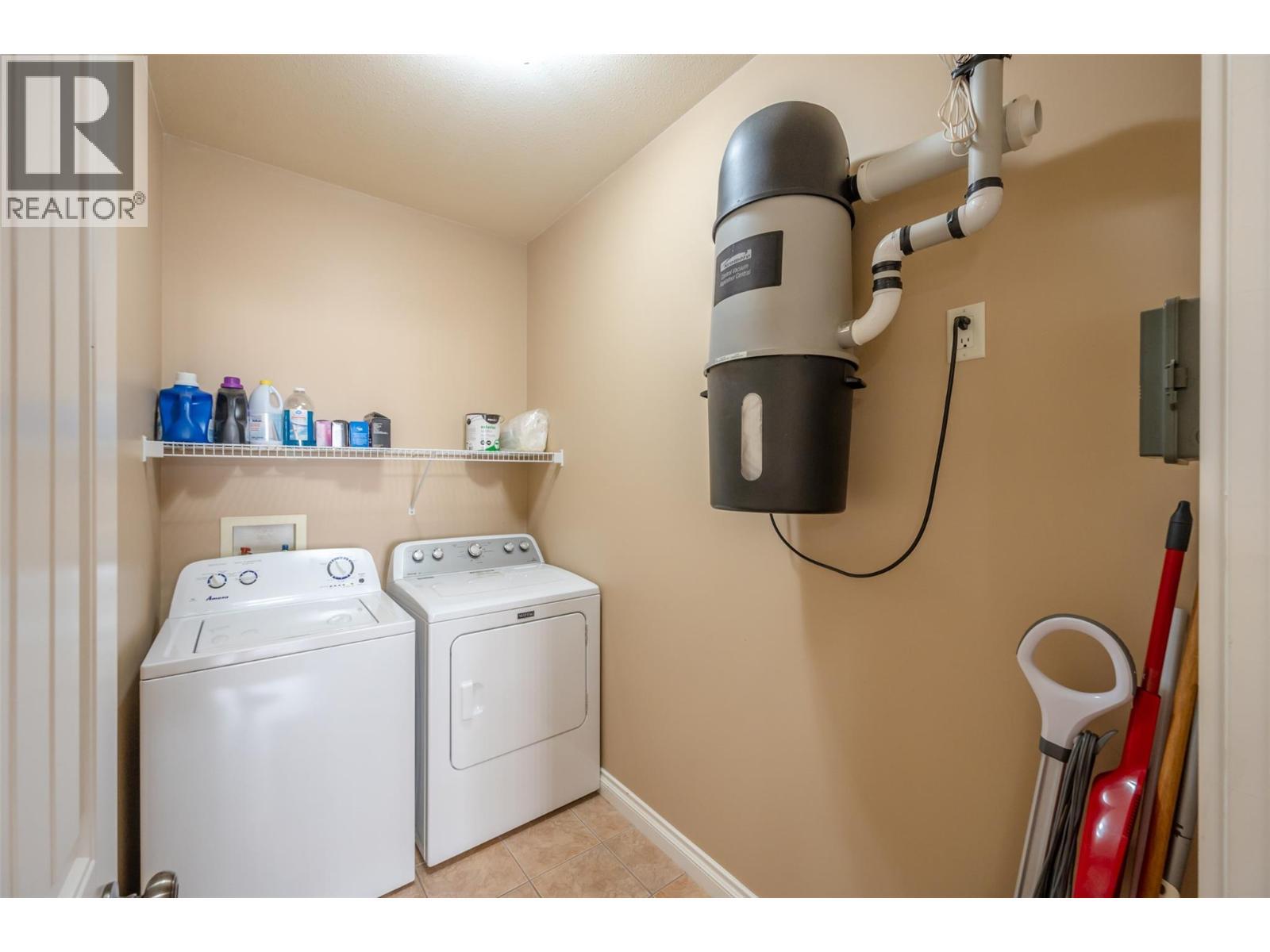 144 Power Street Unit# 103, Penticton, BC - Indoor Photo Showing Laundry Room