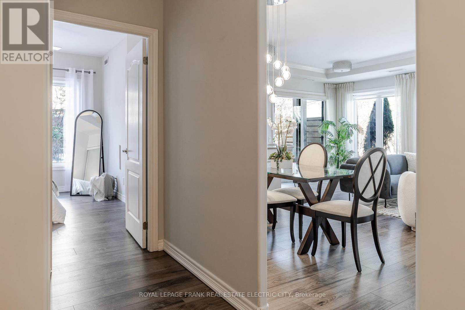 105 - 869 Clonsilla Avenue, Peterborough (Otonabee Ward 1), ON - Indoor Photo Showing Dining Room