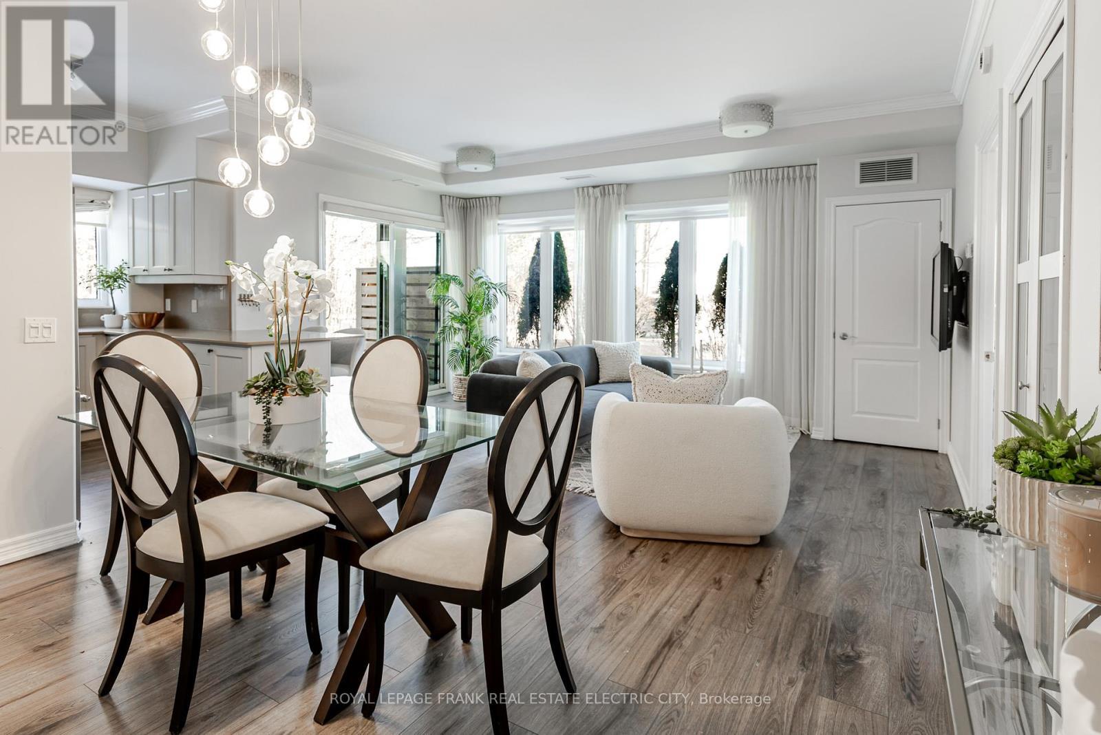 105 - 869 Clonsilla Avenue, Peterborough (Otonabee Ward 1), ON - Indoor Photo Showing Dining Room