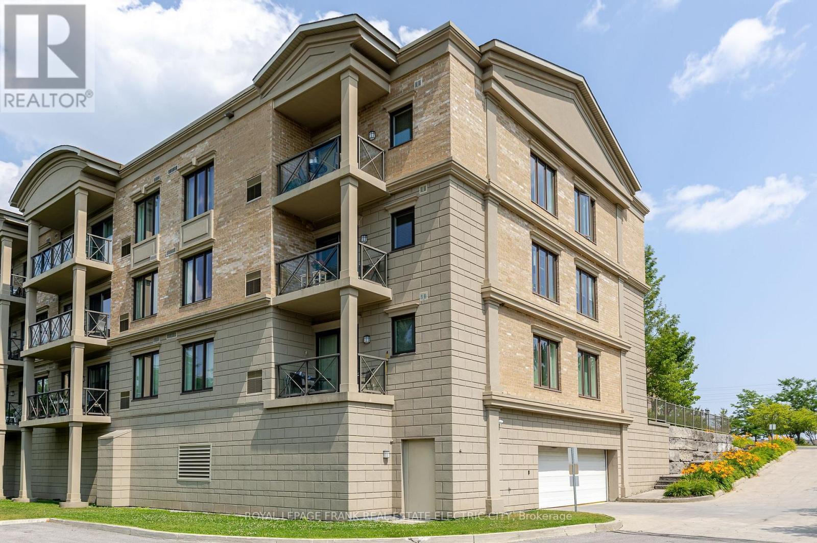 105 - 869 Clonsilla Avenue, Peterborough (Otonabee Ward 1), ON - Outdoor With Facade