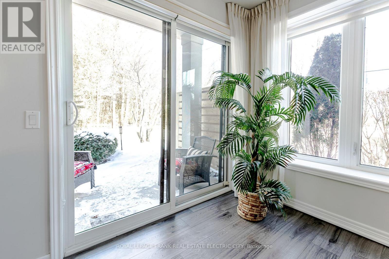 105 - 869 Clonsilla Avenue, Peterborough (Otonabee Ward 1), ON - Indoor Photo Showing Other Room