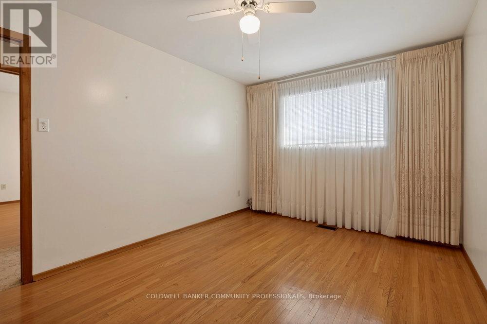 43 Bonaventure Drive, Hamilton, ON - Indoor Photo Showing Other Room