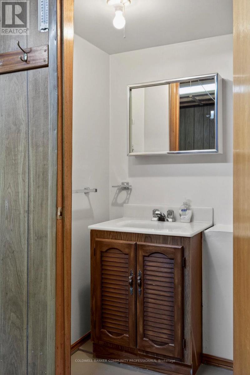 43 Bonaventure Drive, Hamilton, ON - Indoor