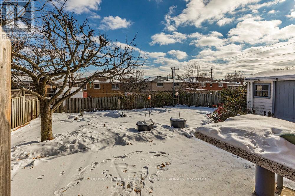 43 Bonaventure Drive, Hamilton, ON - Outdoor