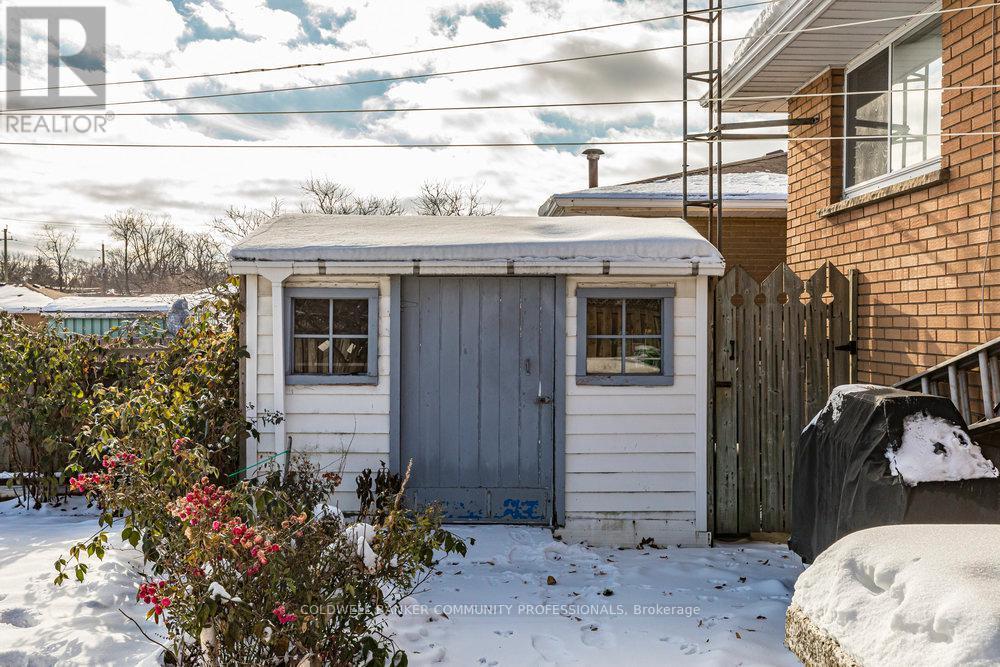 43 Bonaventure Drive, Hamilton, ON - Outdoor With Exterior